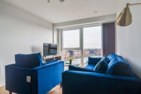 Lovely Riverside 2 Bed Apartment
